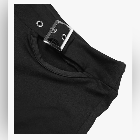 Black Obsession Two-Piece Set – Bold Buckle Design - Picture 13 of 15